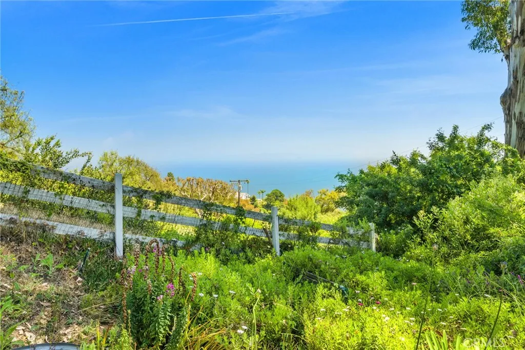 8 Quail Ridge Road S, Rolling Hills, California 90274 home-pic-51